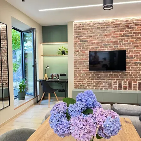 Blossom Apartment